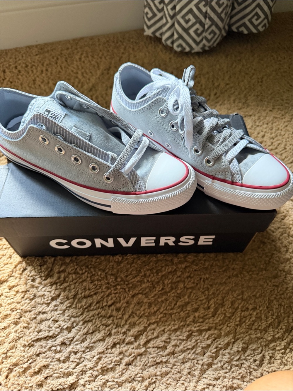 Brand new - Converse women’s Low Top Sneakers - Gray with Red Accent